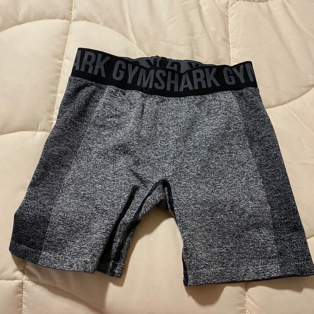 Gym shark grey shorts